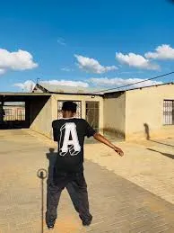Mr Shane SA feat. Suzanne  Ngihlala Kuwe [1060 Sounds] Mp3 Download